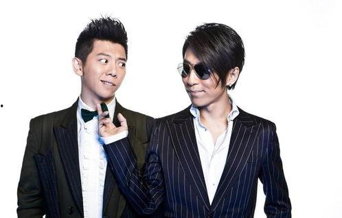 娱乐圈吃瓜博主两个男的